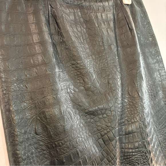 Stella Forest Black Crocodile Embossed Leather Womens Skirt Size 40 - Picture 3 of 11